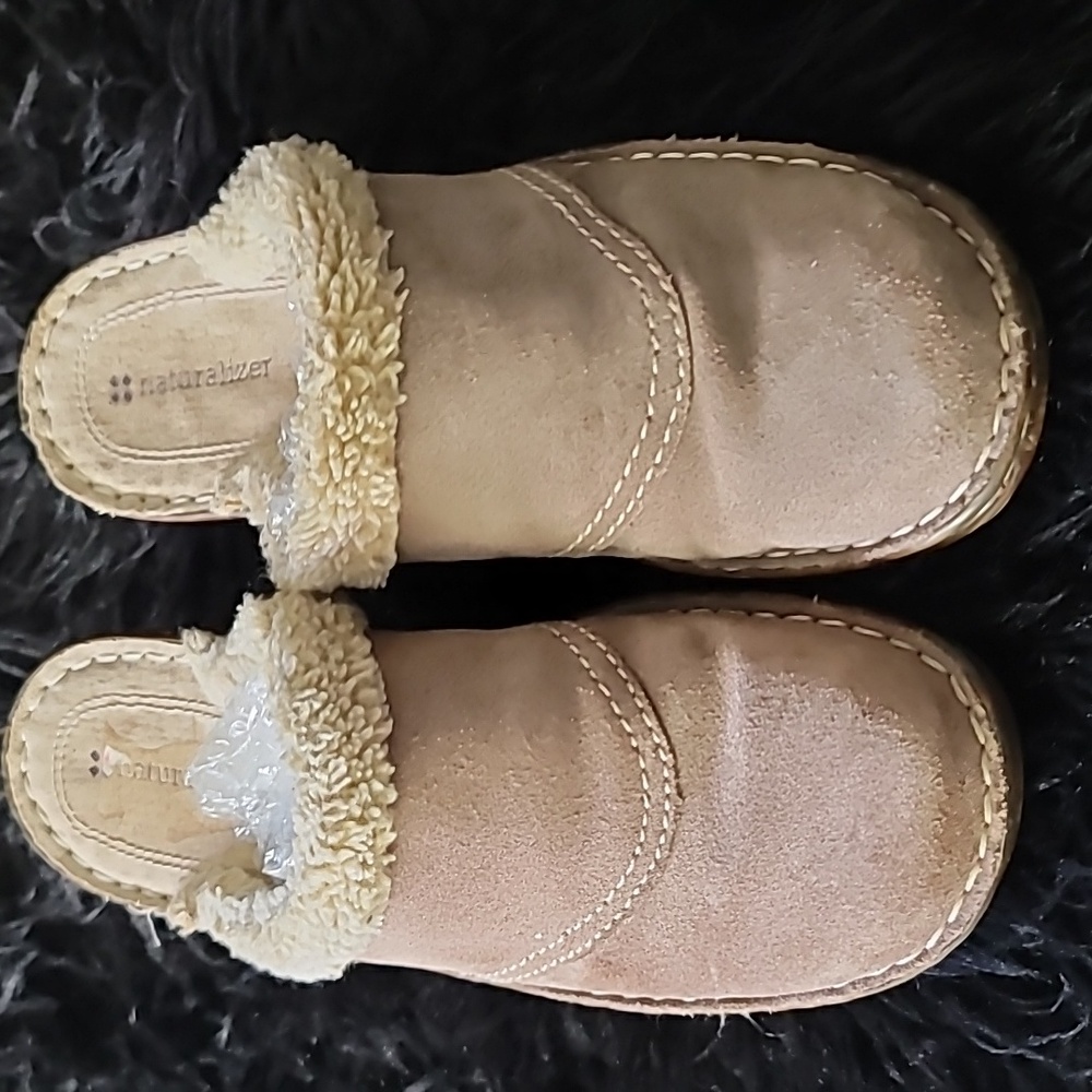 🫏 Naturalizer Tan Fleece-Lined Mules Size 8 - Picture 4 of 10